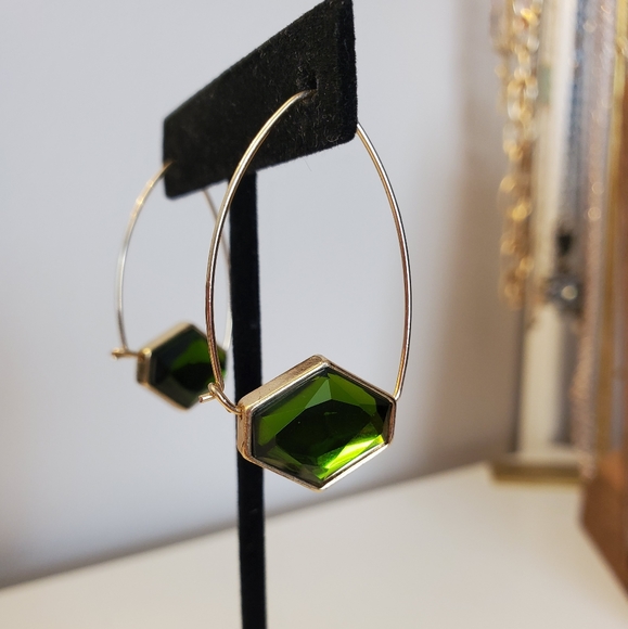 Fashion Earrings - Picture 2 of 2